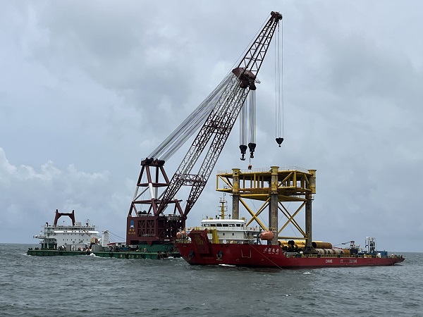 廣西防城港海上風(fēng)電示范項目開啟首臺風(fēng)機(jī)基礎(chǔ)海上施工作業(yè)