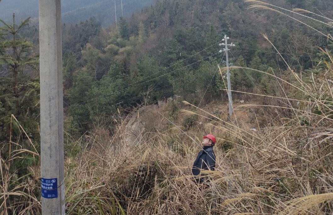 國網中方縣供電公司積極迎戰(zhàn)新一輪雨雪冰凍天氣