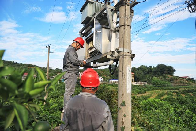 國網湖南電力公司全力保障農業(yè)抗旱用電