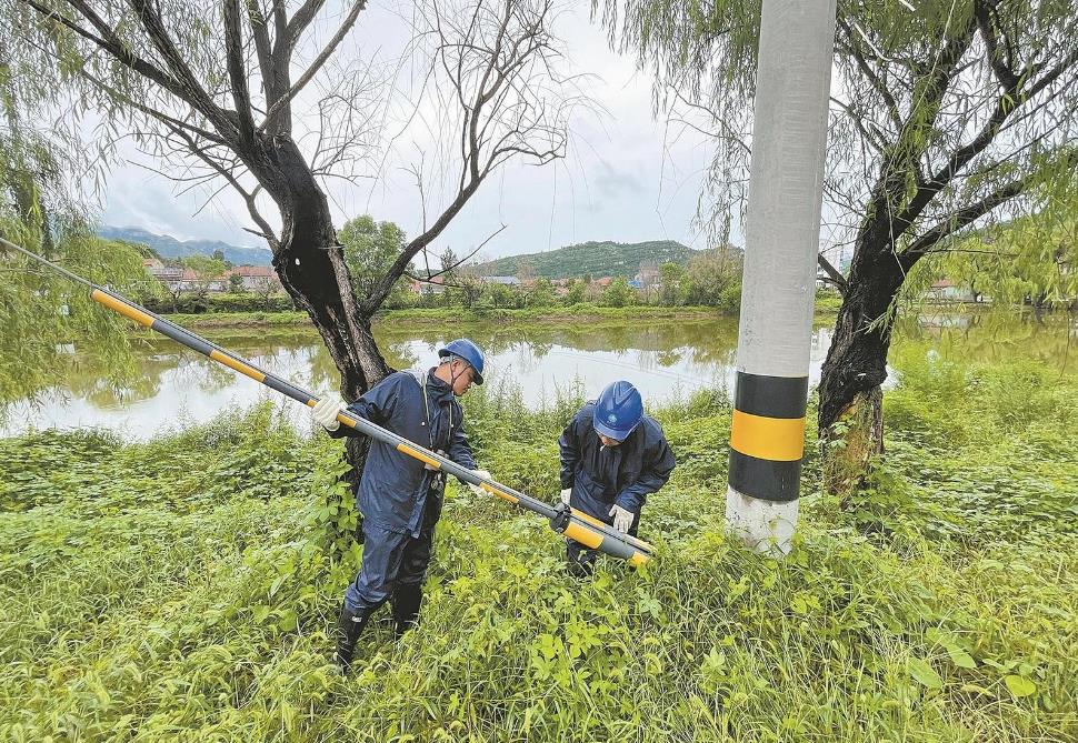 山東應(yīng)對強(qiáng)降雨 加強(qiáng)電網(wǎng)運行監(jiān)控